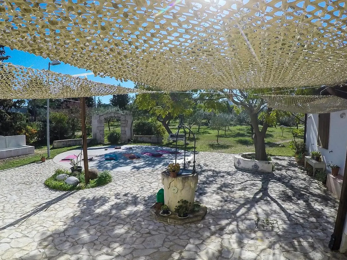 Nomade - Slow Living Lodge Balestrate Bed & Breakfast