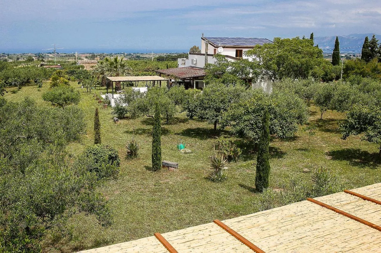 Nomade - Slow Living Lodge Balestrate Bed & Breakfast